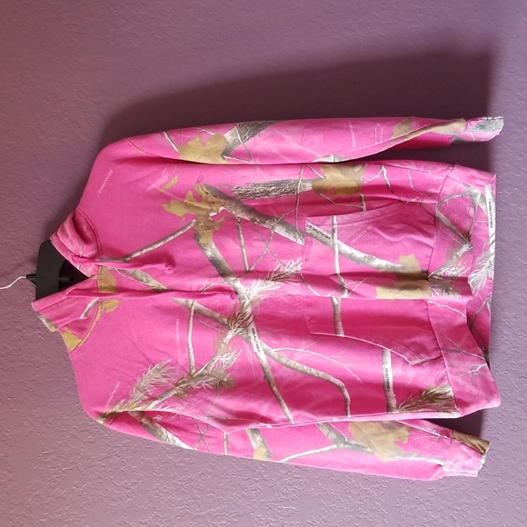 Realtree Tops - Realtree Hoodie Sweatshirt
